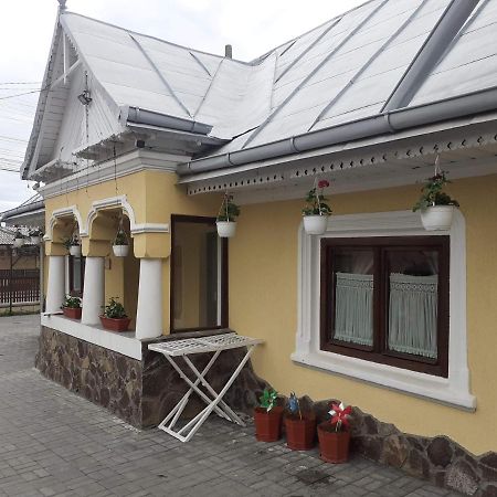 Casuta De Poveste Targu Neamt Exteriér fotografie