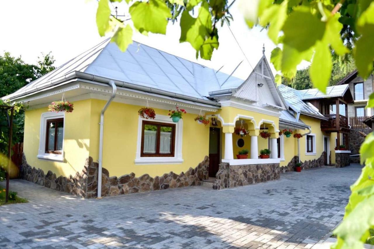 Casuta De Poveste Targu Neamt Exteriér fotografie